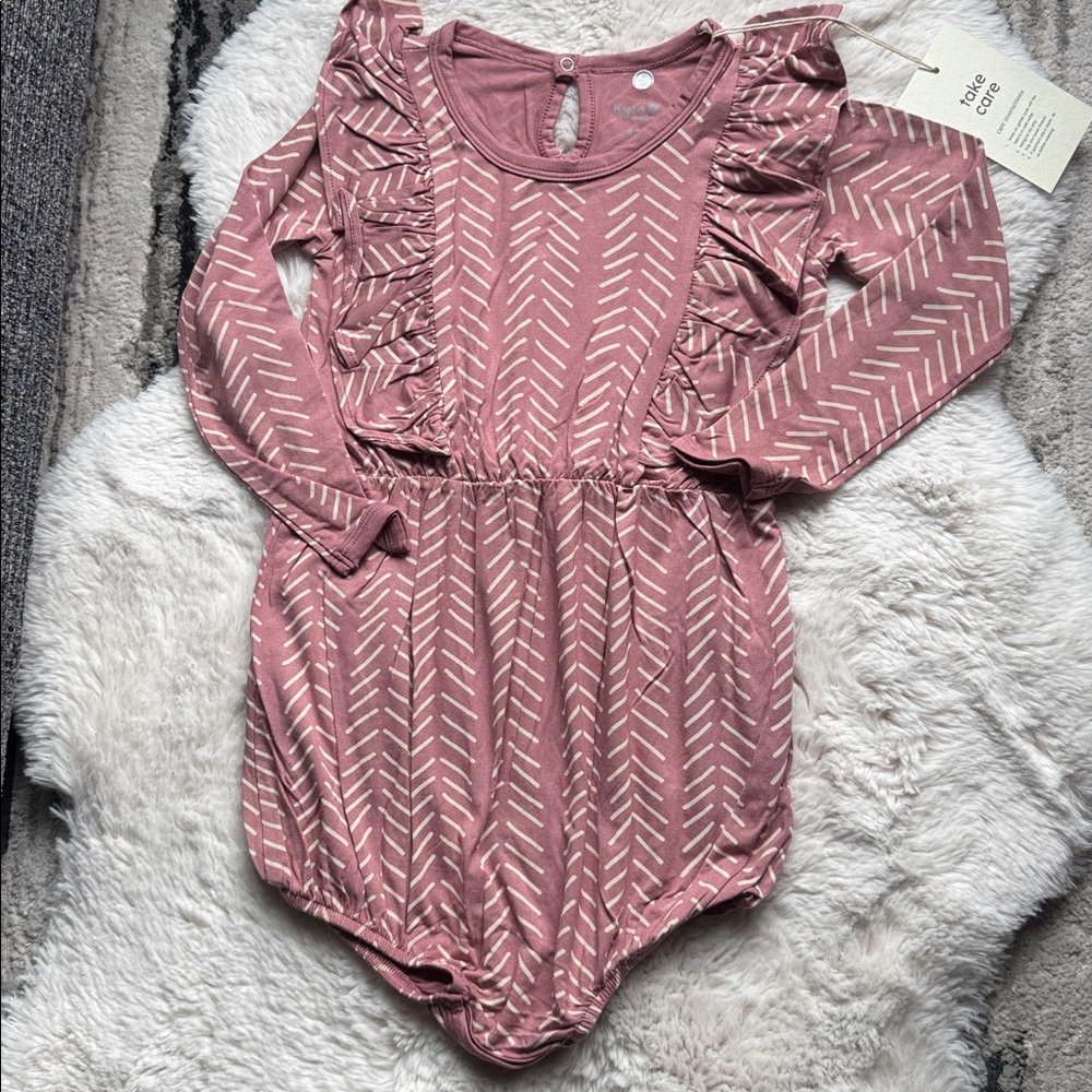 Kyte BABY Mauve Patterned Long Sleeve Romper